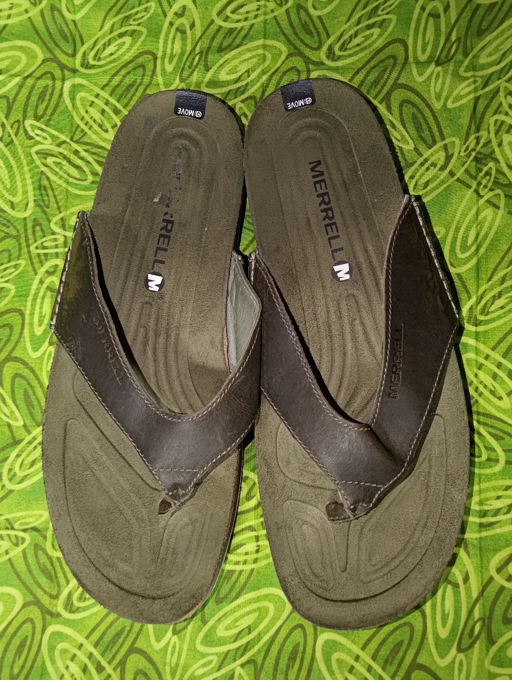 Merrell Men's Flip Flops Sz 10 Dusty Olive Leather Sandals Outdoors